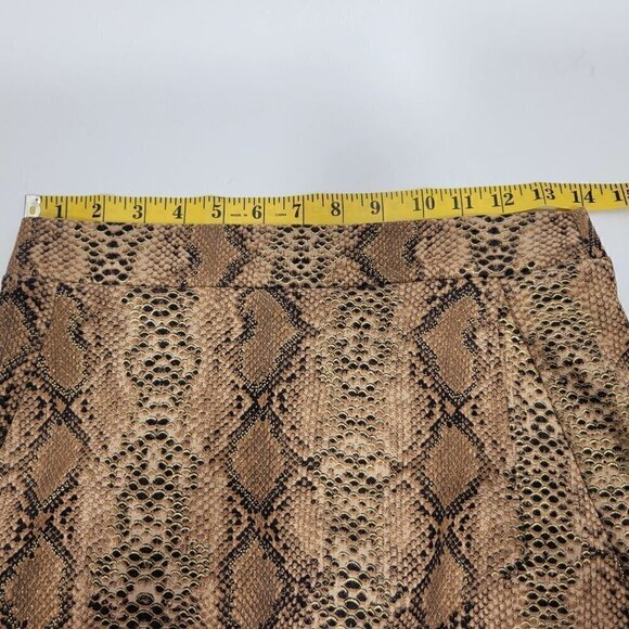 NWT Karlie Women's Snake Print Gold, Metallic, Shimmer Envelope Skort Size Small - Picture 13 of 13